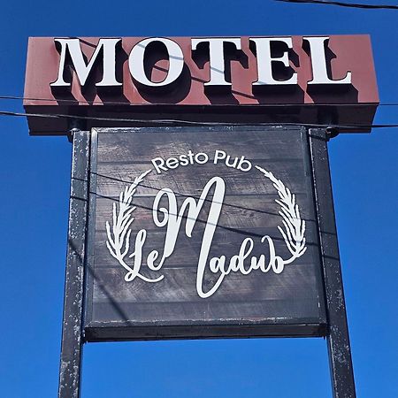 Resto Pub Motel Le Madub L'Isle-Verte Luaran gambar